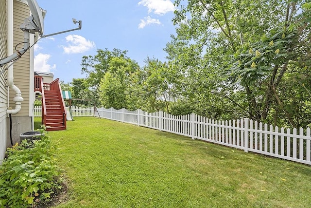 5 Holly Ter, Worcester, MA 01607 - fenced backyard with stairway