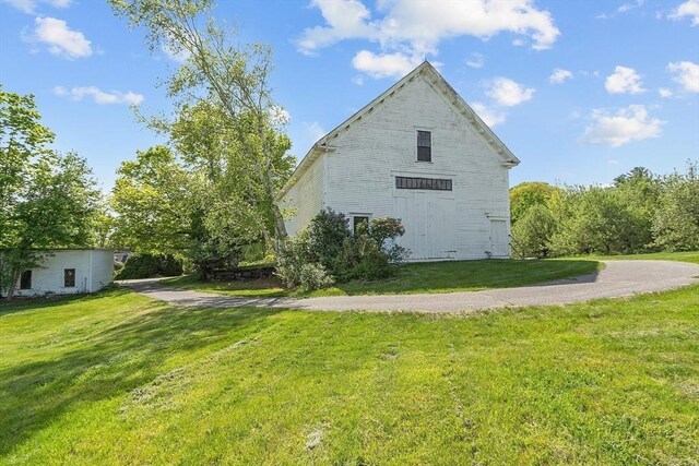 267 Pearl Hill Rd, Fitchburg, MA 01420 - rear view of property featuring a yard
