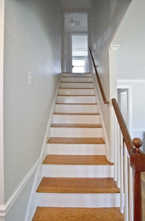 58 Lakeshore Ave, Beverly, MA 01915 - view of staircase