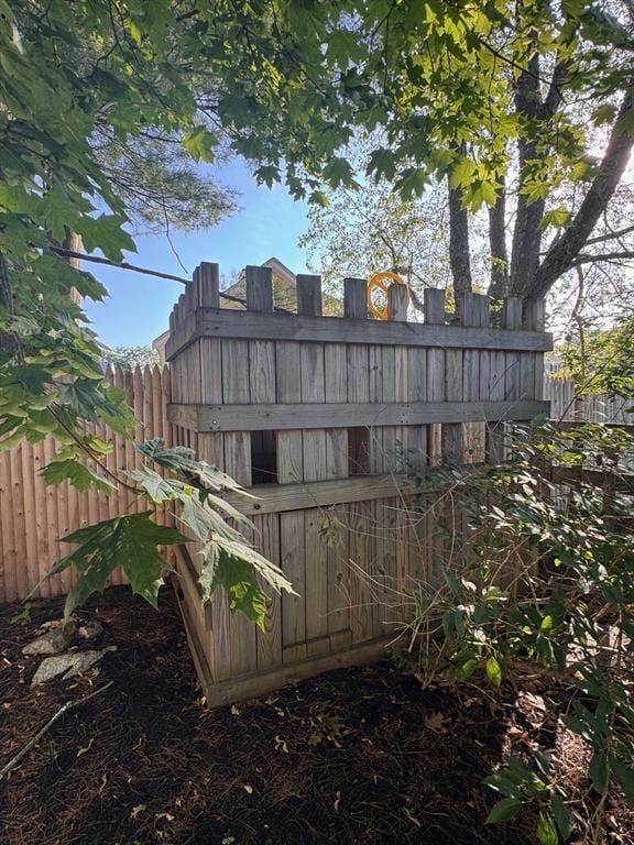 58 Lakeshore Ave, Beverly, MA 01915 - exterior space
