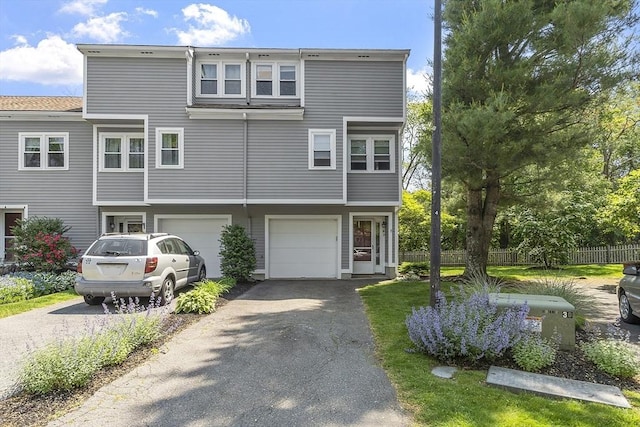 14 Russell Dr Unit 4D, Salem, MA 01970 - townhome / multi-family property featuring driveway and an attached garage