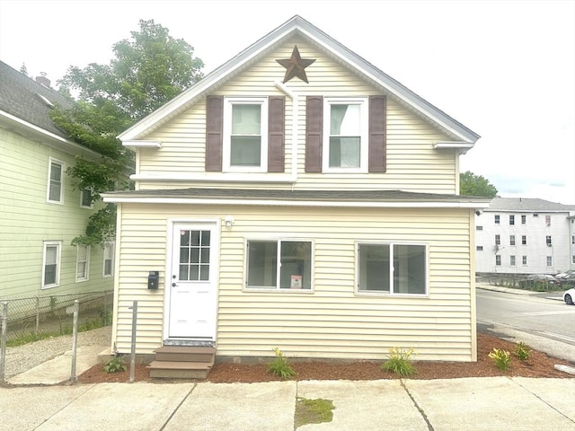 55 Mendon St, Worcester, MA 01604 - view of front of house with entry steps