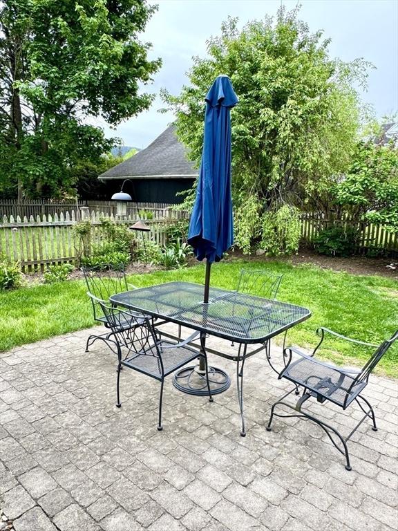 view of patio / terrace featuring outdoor dining area