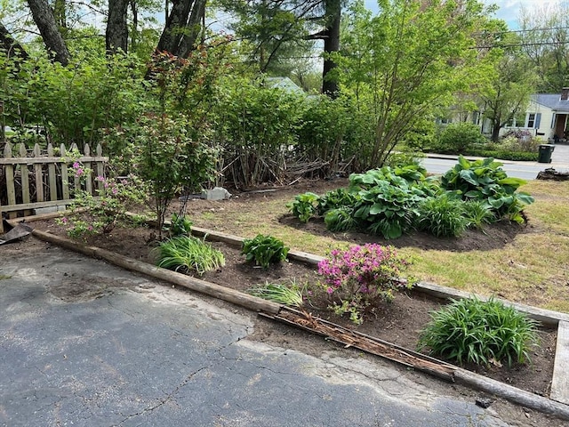 318 Holden St, Holden, MA 01520 - view of yard with a garden