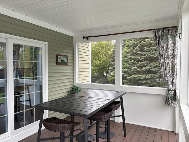 14 Cavite St, Devens, MA 01434 - sunroom with outdoor dining area