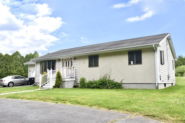110 Lucy Little Rd, Dartmouth, MA 02747 - view of front facade featuring a front yard
