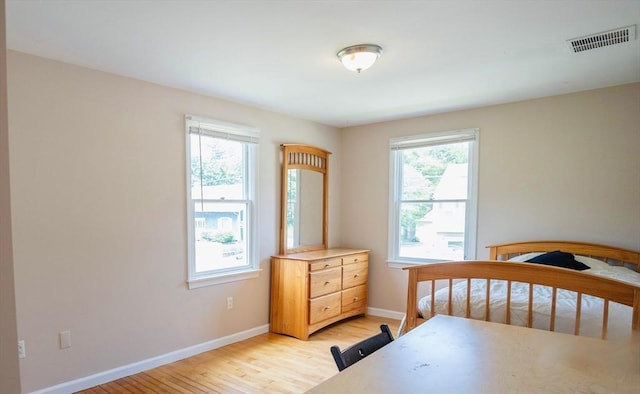 575 E St, Mansfield, MA 02048 - bedroom featuring light wood finished floors and baseboards