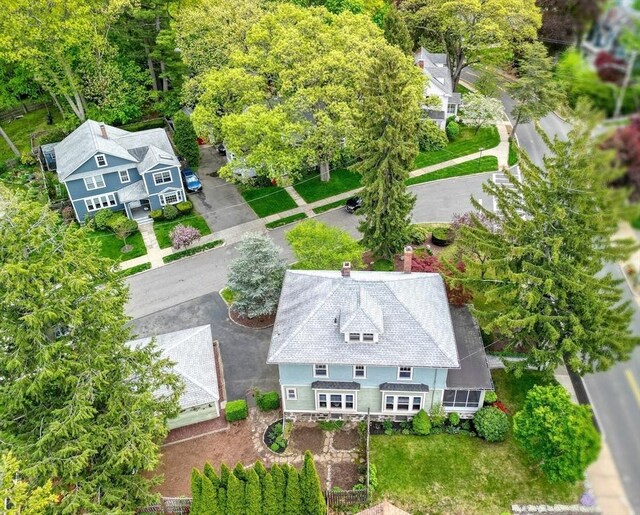 aerial view of property and surrounding area
