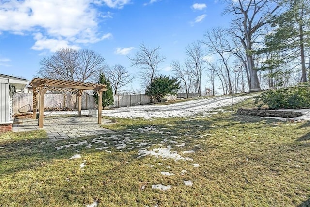 view of yard with fence, a pergola, and a patio