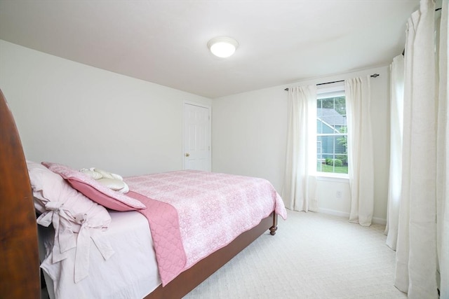 10 Morgan Cir, Holden, MA 01520 - carpeted bedroom with baseboards