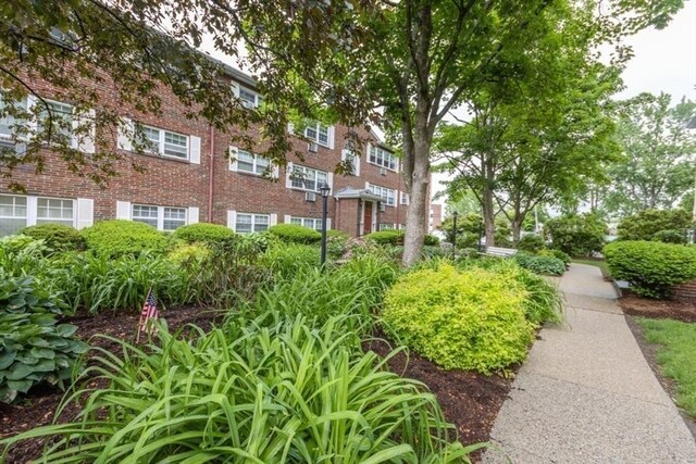5 Cass St Unit 12, Boston, MA 02132 - view of surrounding community