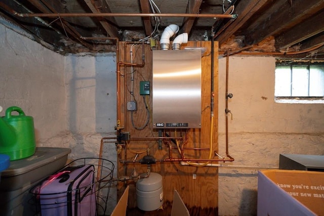 27 Morgan St, Fairhaven, MA 02719 - utilities featuring water heater