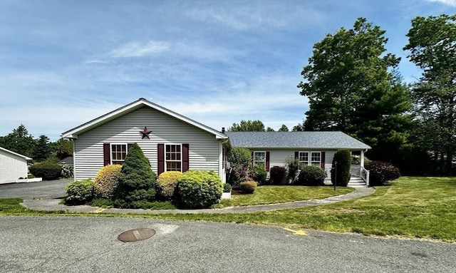 1408 Fox Run, Middleboro, MA 02346 - ranch-style house featuring a front yard