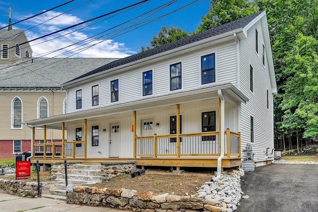 view of front of property with covered porch