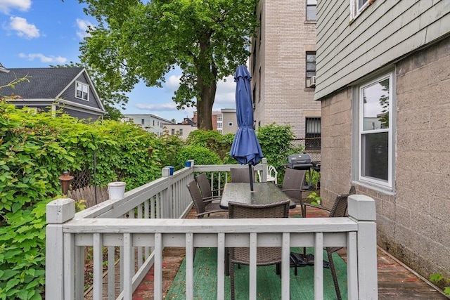 439 Walnut Ave, Boston, MA 02119 - view of deck
