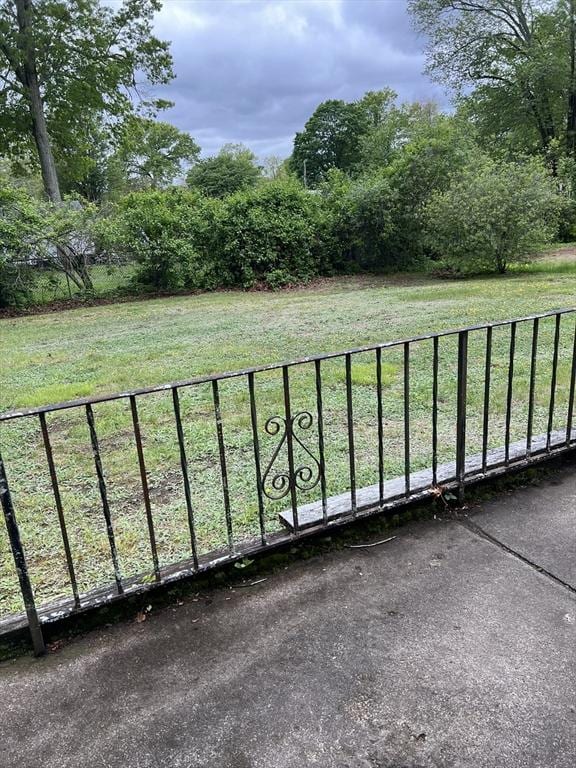 50 Feltham Rd, Springfield, MA 01118 - view of grassy yard