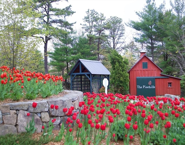 exterior space featuring an outdoor structure