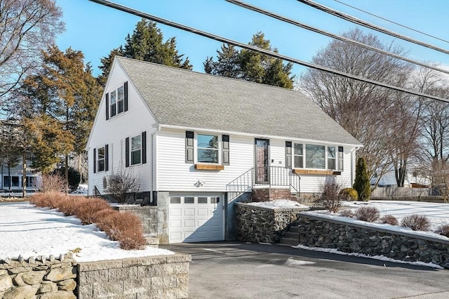 view of front facade with a garage