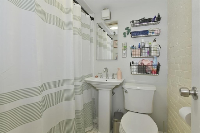 279 Beacon St Unit 1, Boston, MA 02116 - bathroom featuring toilet and a shower with curtain
