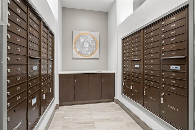 121 Portland St Unit 505, Boston, MA 02114 - surrounding community featuring mail area