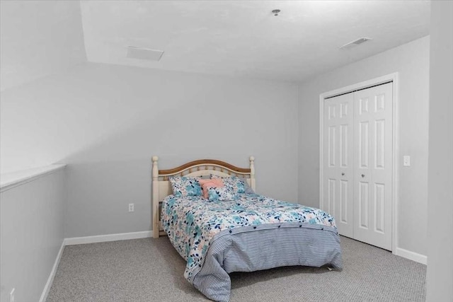 216 Reservoir St Unit 304, Holden, MA 01520 - bedroom with a closet, carpet floors, visible vents, and baseboards