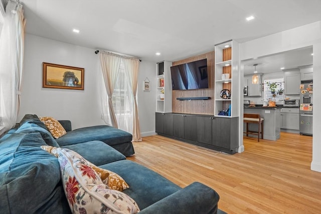 100 Ashland St, Lynn, MA 01905 - living area featuring light wood-type flooring and recessed lighting