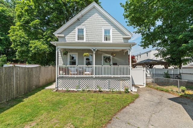 100 Ashland St, Lynn, MA 01905 - view of front of home featuring covered porch and driveway