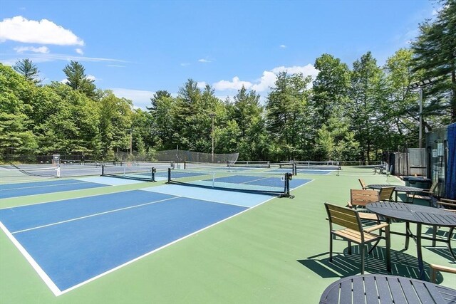 525 Tumbling Hawk Unit 525, Acton, MA 01720 - view of tennis court