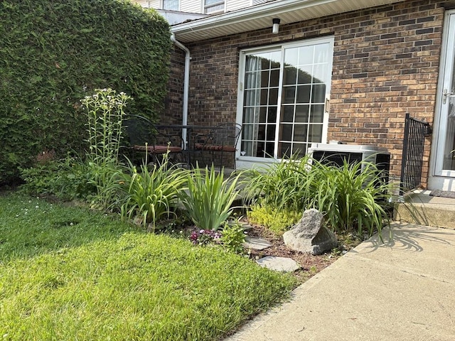 351-355 Main St Unit G, Easthampton, MA 01027 - view of yard