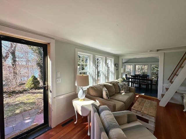 sunroom / solarium featuring visible vents