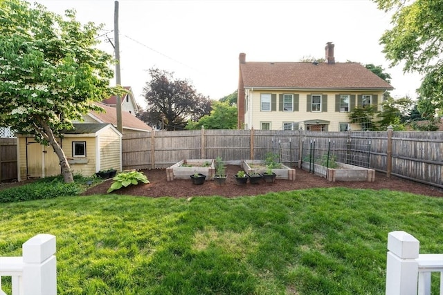 37 Chestnut St, Stoneham, MA 02180 - view of yard featuring a garden