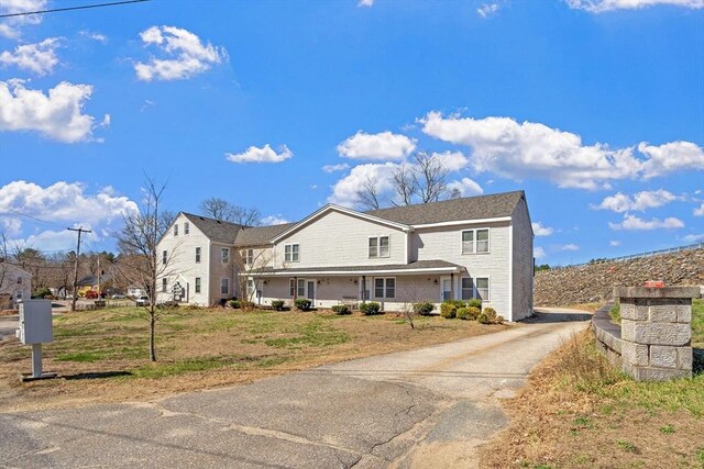 44 Howarth Rd, Oxford, MA 01540 - view of front of home featuring a front yard