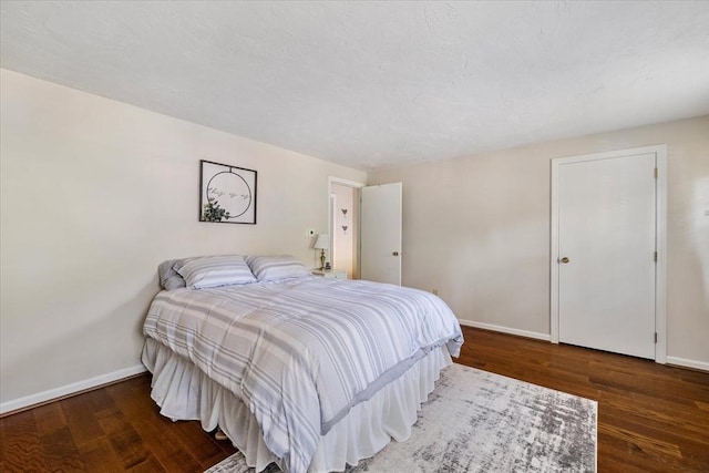17 York Towne Ter Unit 17, Holden, MA 01520 - bedroom with baseboards and wood finished floors