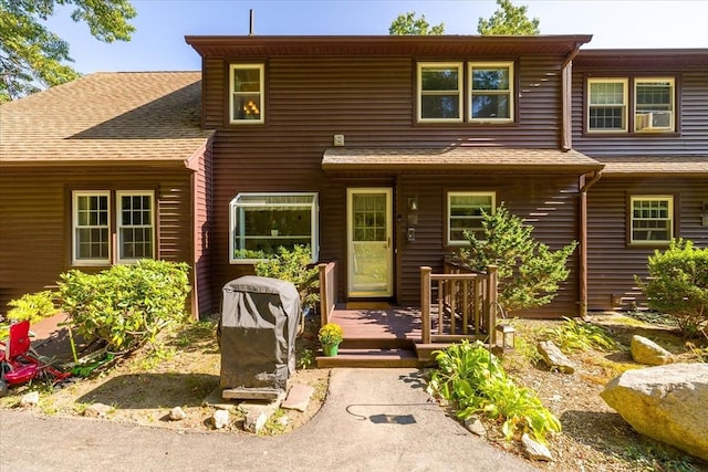17 York Towne Ter Unit 17, Holden, MA 01520 - view of front of house with roof with shingles and a deck