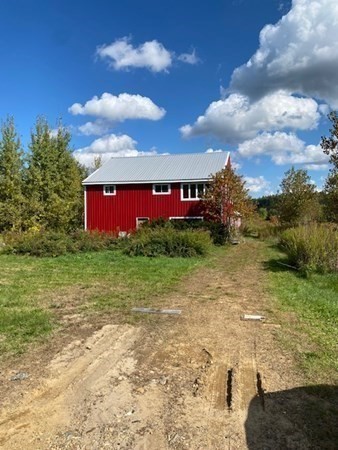 Listing photo 3 for 27 Hollow Rd, Brimfield MA 01010