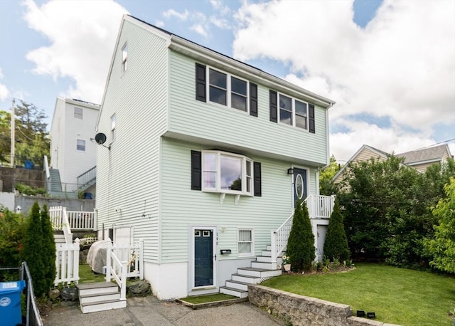 140 College Farm Rd, Waltham, MA 02451 - view of front facade with stairway