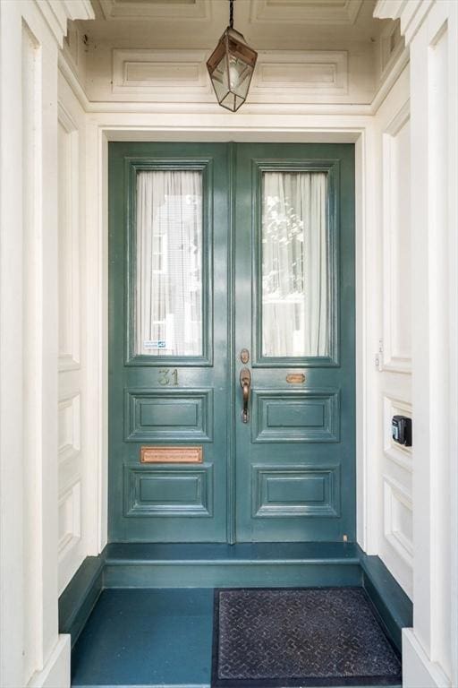 31 Mead St, Boston, MA 02129 - property entrance featuring covered porch