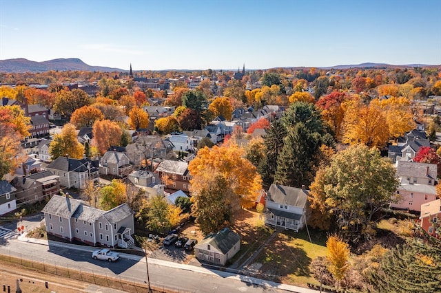 bird's eye view with a mountain view