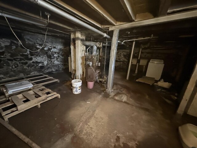 64 Suffolk St, Worcester, MA 01604 - unfinished below grade area with washer / clothes dryer