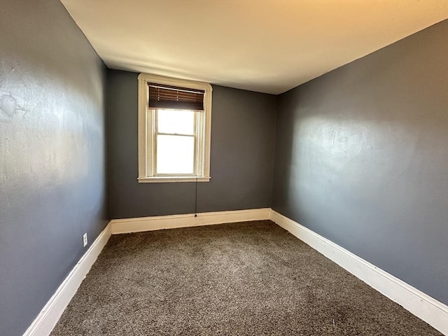 empty room featuring carpet floors