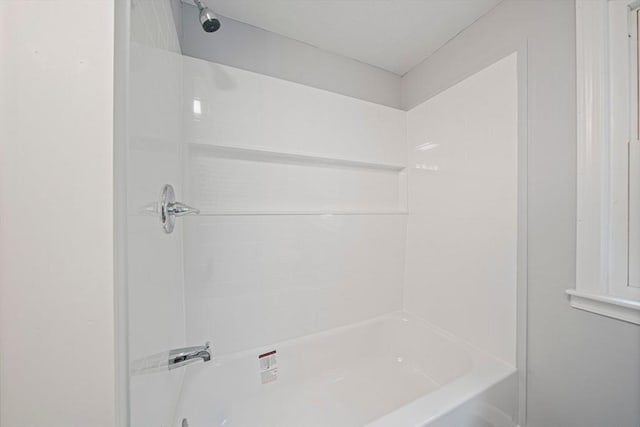 13 Hickory Rd, Halifax, MA 02338 - full bath with bathing tub / shower combination
