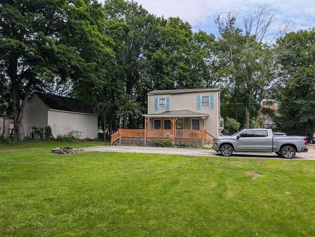 8 May St, Webster, MA 01570 - view of front facade with a front lawn