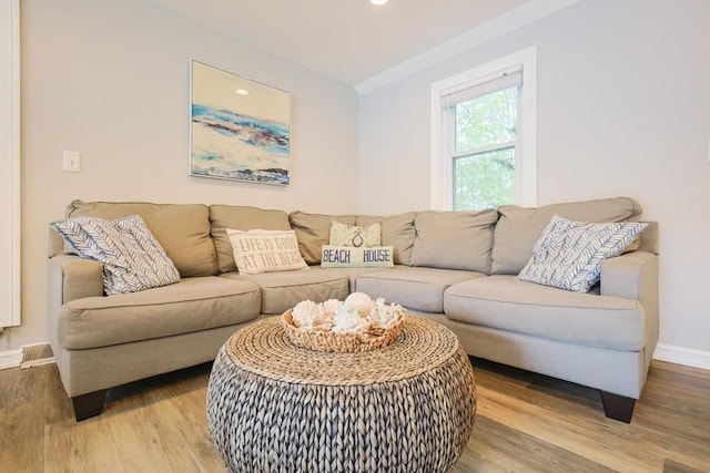 5 Birch Hill Rd, Dennis, MA 02639 - living area featuring light wood-style flooring, baseboards, and recessed lighting