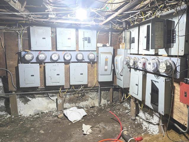 3 S Shore Rd, Salem, NH 03079 - unfinished basement with electric panel