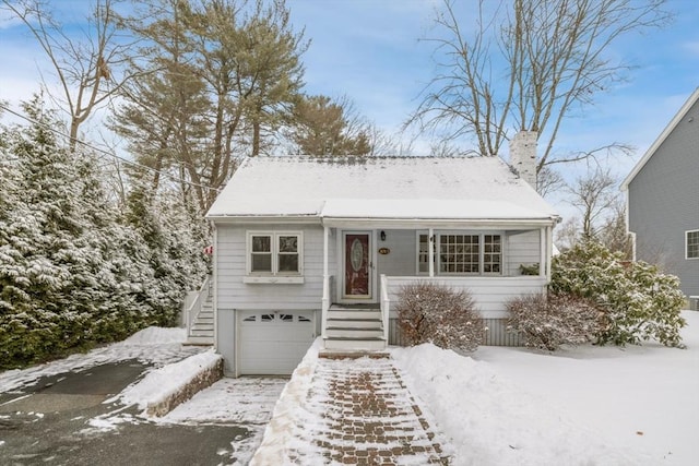 view of front of home featuring a garage