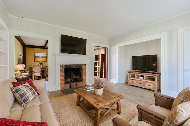 82 Willow St, Foxboro, MA 02035