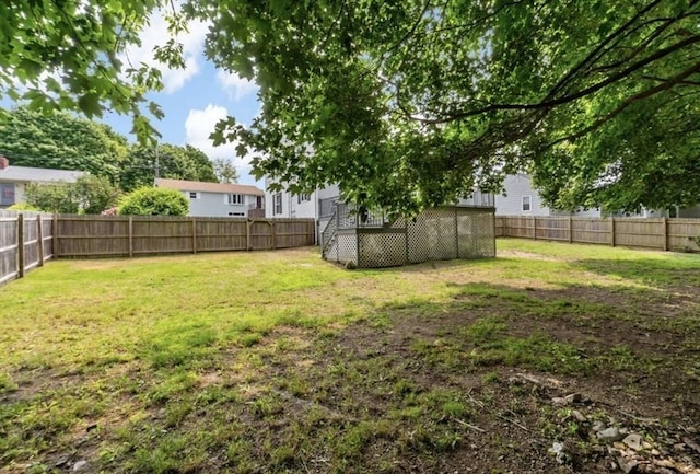 37 Saint Michaels Ave, Somerset, MA 02726 - view of yard
