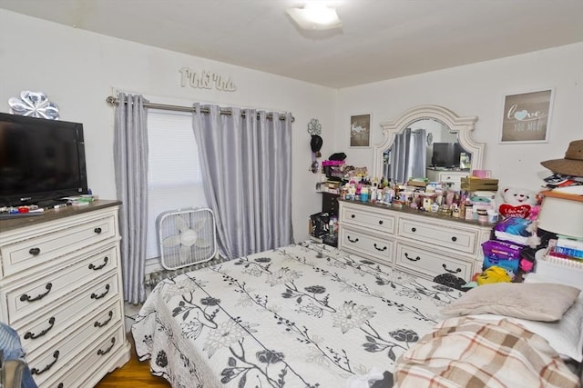 320 Oakland St, Springfield, MA 01108 - view of bedroom