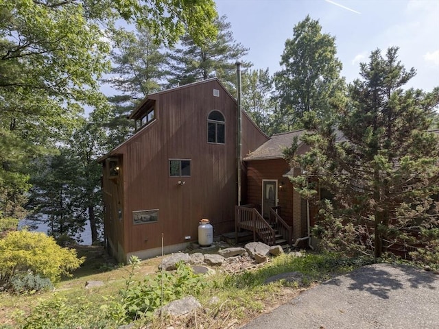 view of property exterior