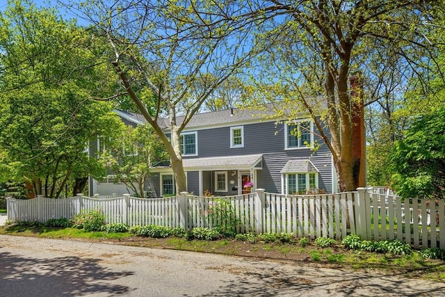 4 Crestwood, Marblehead, MA 01945 - colonial house with a fenced front yard and a chimney